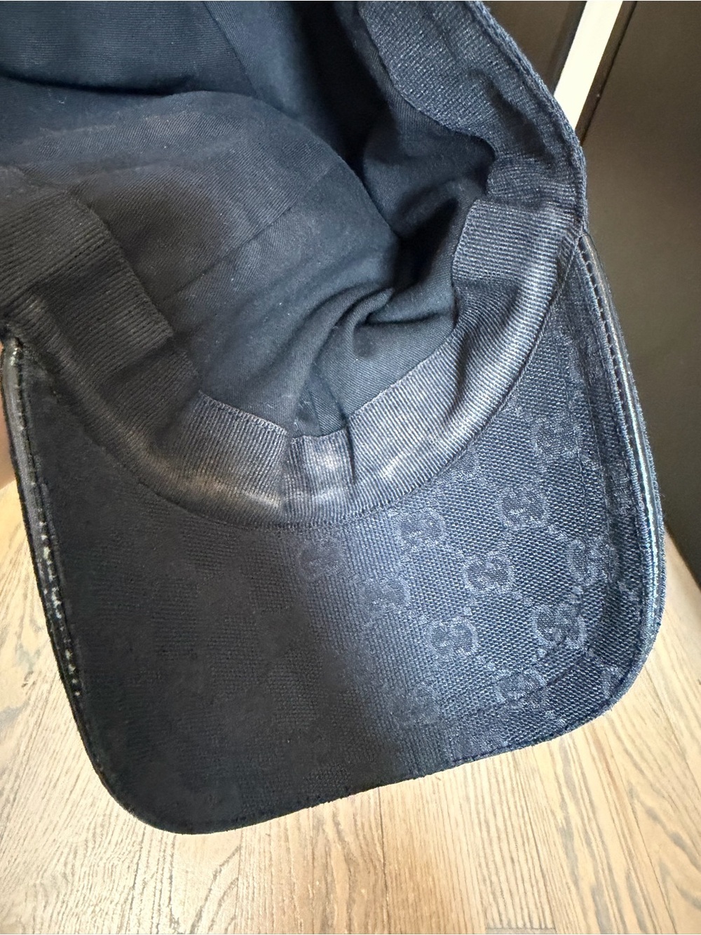 VINTAGE Gucci Black GG Canvas Baseball Cap with Green and Red Web Stripe - Picture 5 of 9